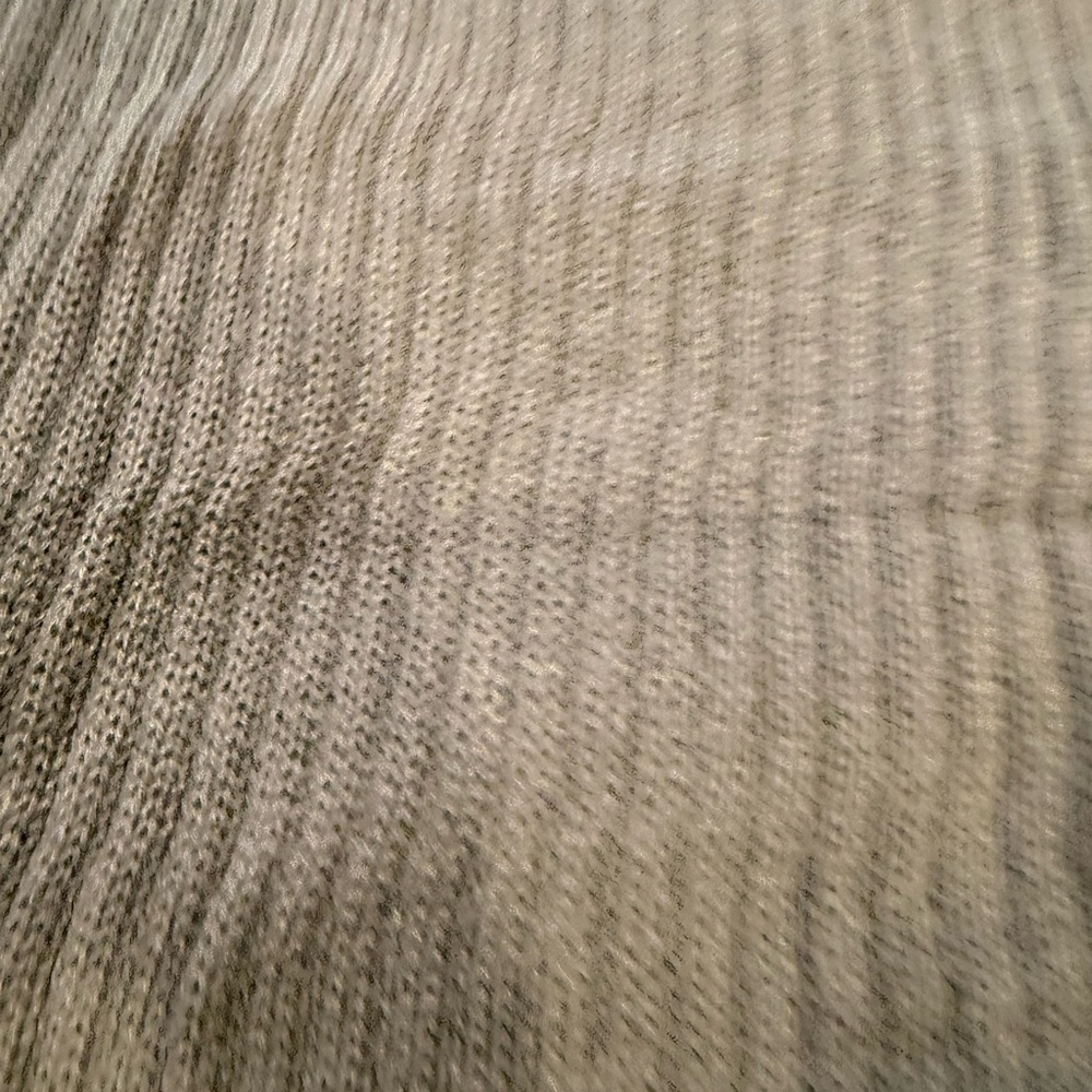 Gray Ribbed Knit Skirt - Picture 3 of 3
